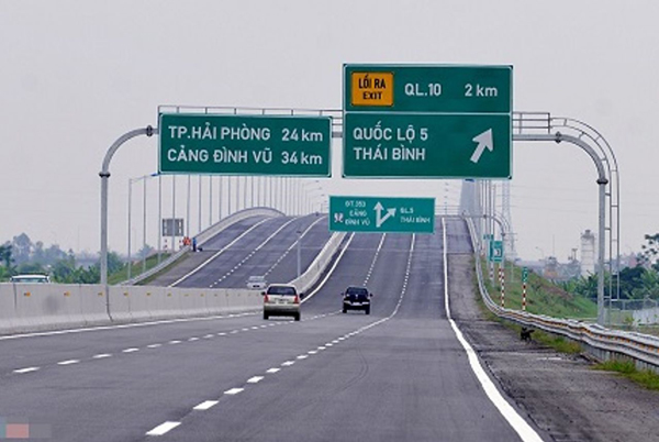 Quốc lộ 5 gồm 2 uyến là Quốc lộ 5 cũ và Quốc lộ 5B (cao tốc Hà Nội – Hải Phòng)