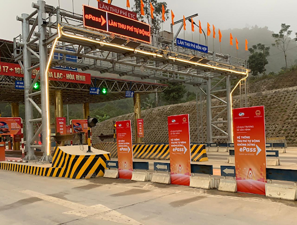 Số trạm thu phí áp dụng hình thức thu phí không dừng ở Việt Nam đã lên đến con số 115