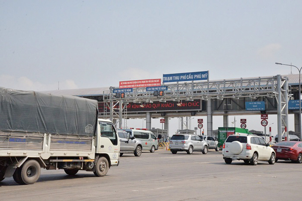 Trạm thu phí cầu Phú Mỹ thiết kế 18 làn và đã áp dụng hình thức thu phí không dừng từ ngày 23/3/2019.