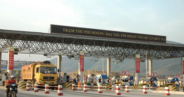 Trạm thu phí Hoàng Mai đặt trên Quốc lộ 1A trên địa phận xã Hoàng Mai, Nghệ An