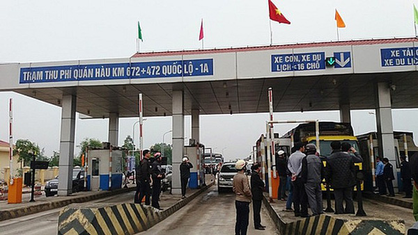 Người dân gần Quán Hàu được free qua trạm 
